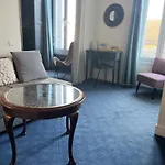 Hotel Des Pins 3*