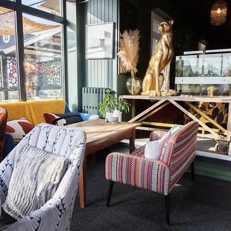 Des Pins Жуллувиль-ле-Пен