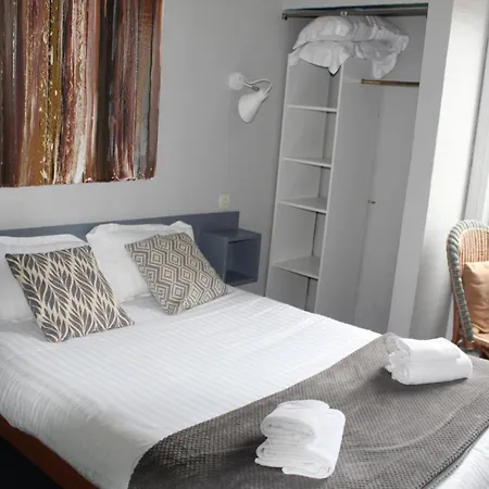 Des Pins Hotel Jullouville-les-Pins