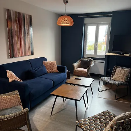 Des Pins Hotel 3*