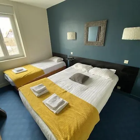 Des Pins Отель Жуллувиль-ле-Пен