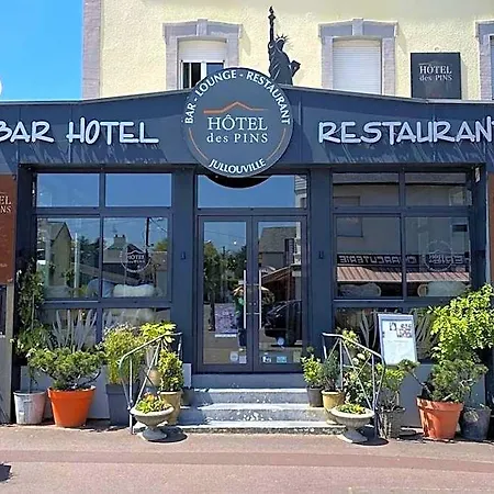 Des Pins Hotel 3*
